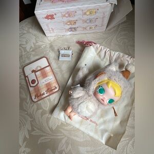 Baby Molly Pocket Friends Vinyl Plush Pendant It's Snack Time Cat